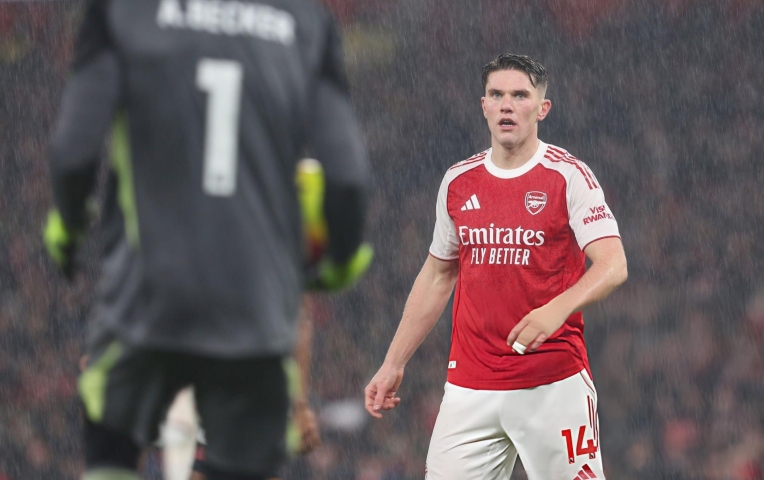 Gyokeres lập kỷ lục tệ hại, huyền thoại MU buông lời chỉ trích