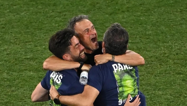 HLV Luis Enrique khiến cả châu Âu ngỡ ngàng