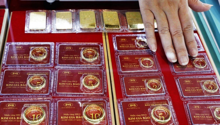 Giá vàng hôm nay sáng 2/5: Trên đà giảm sâu