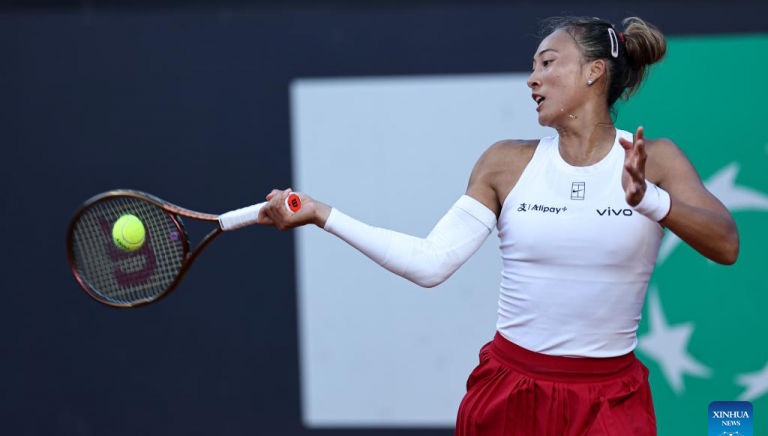 Tay vợt số 1 Trung Quốc vào tứ kết Rome Masters