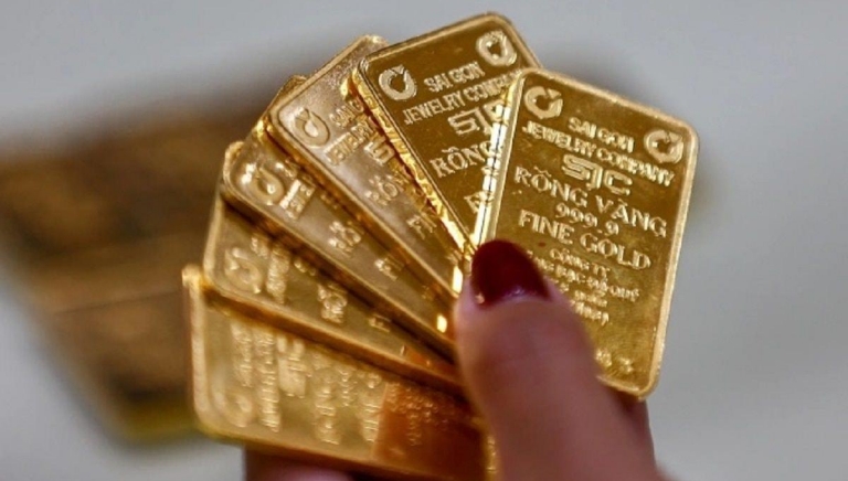 Giá vàng hôm nay sáng 26/5: SJC, DOJI giữ giá cao
