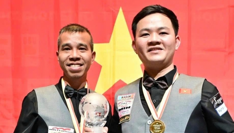 Trần Quyết Chiến đại chiến đàn em thân thiết tại World Cup Ankara