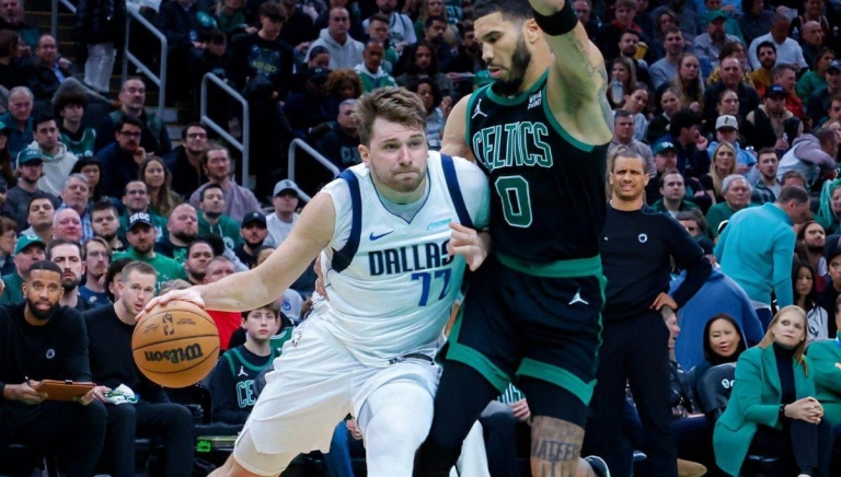 Trực tiếp bóng rổ Boston Celtics 12-13 Dallas Mavericks: Trận đấu bắt đầu