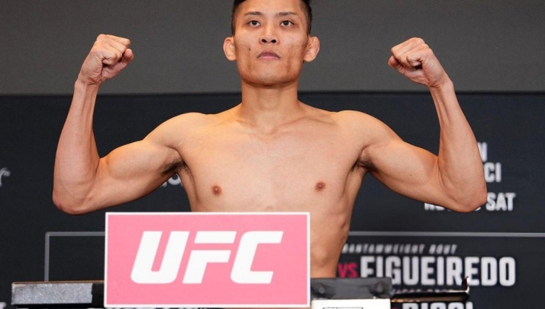 Quang Lê 'nặng kí' hơn đối thủ Trung Quốc trước thềm đại chiến ở UFC