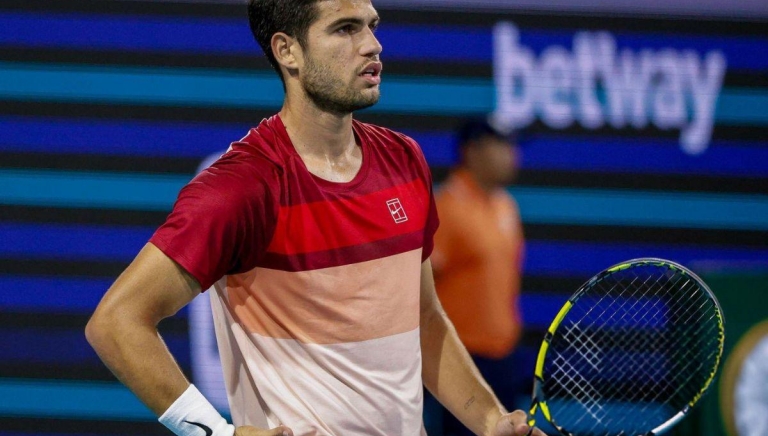 Alcaraz gác vợt ngay ở trận ra quân Miami Open