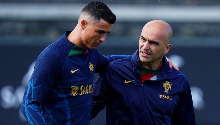 Ronaldo giải nghệ? HLV Bồ Đào Nha chính thức lên tiếng