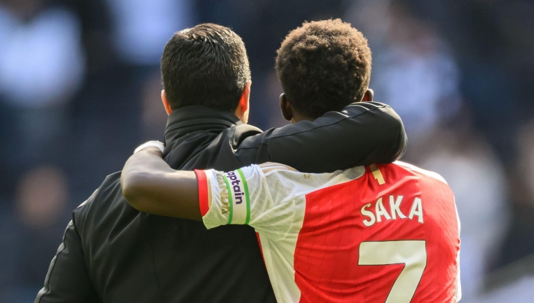 Arsenal có kế hoạch đưa Bukayo Saka