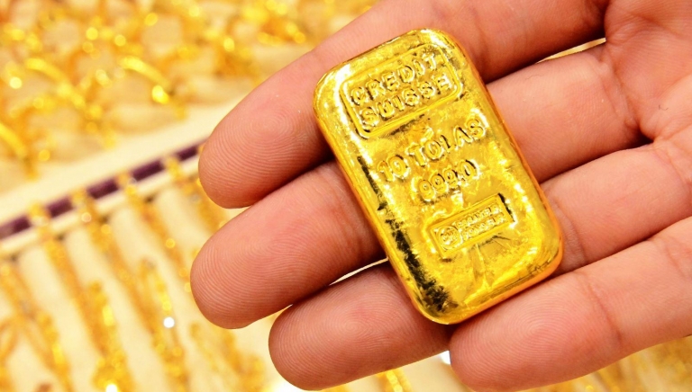 Giá vàng hôm nay chiều 3/5: Vàng miếng SJC vẫn neo ở mốc cao