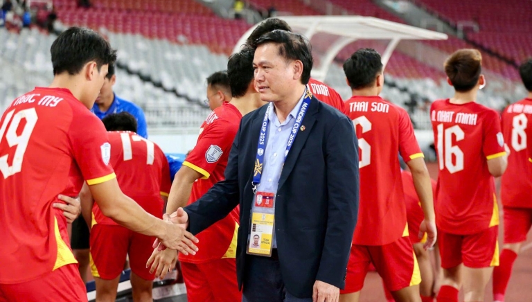 Phó chủ tịch VFF khen cầu thủ U23 Việt Nam khi bị đối phương bóp cổ