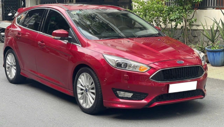 Bất ngờ với mức khấu hao của Ford Focus 2016 sau 8 năm lăn bánh