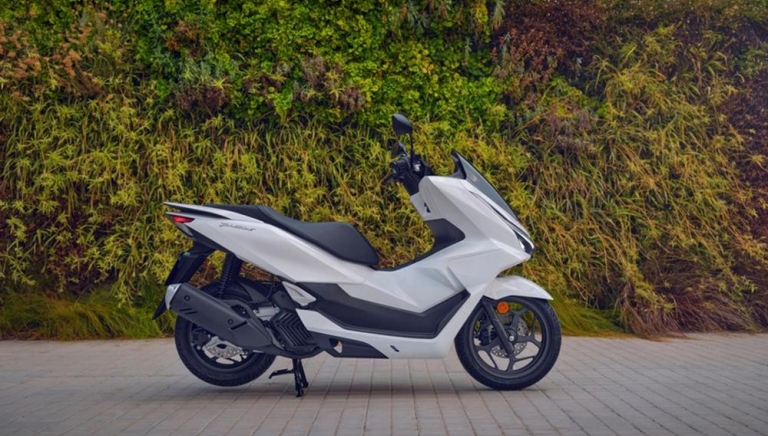 Honda PCX 125 2025 ra mắt tại EICMA 2024: Thiết kế mới, công nghệ hiện đại, tăng thêm tiện ích