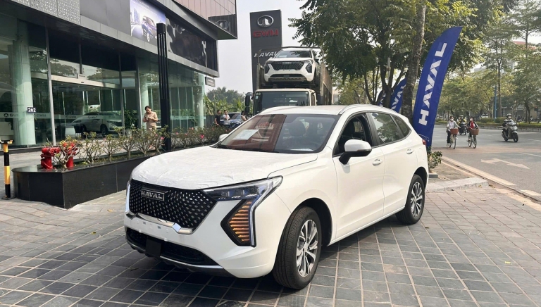 Tân binh CUV B+ Haval Jolion đổ bộ đại lý, sẵn sàng ra mắt với nhiều tính năng nổi bật