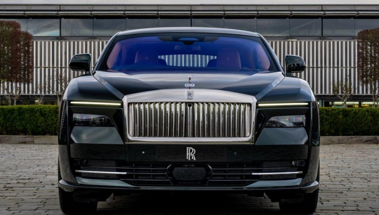 Rolls-Royce Spectre Soulmate – Biểu tượng tình yêu và đẳng cấp siêu sang