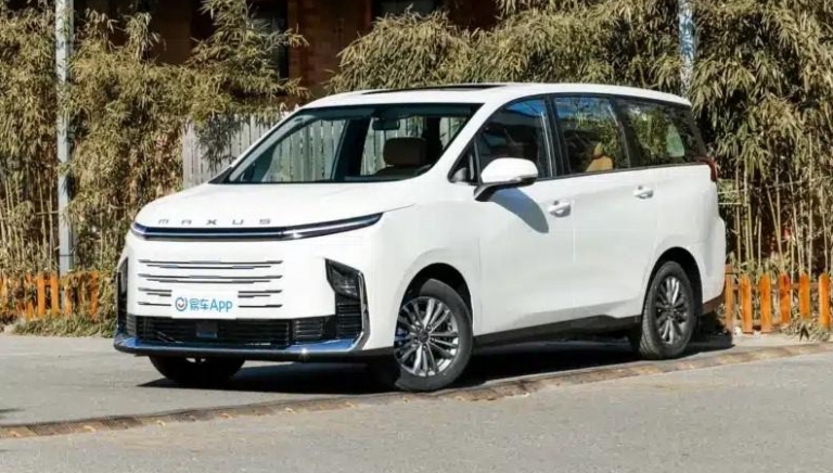 Maxus G50 PHEV chính thức mở bán tại thị trường hàng xóm, phạm vi hoạt động vượt 1.400 km