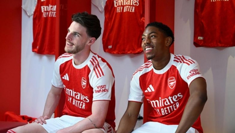Sao trẻ hàng đầu nước Anh gia hạn với Arsenal