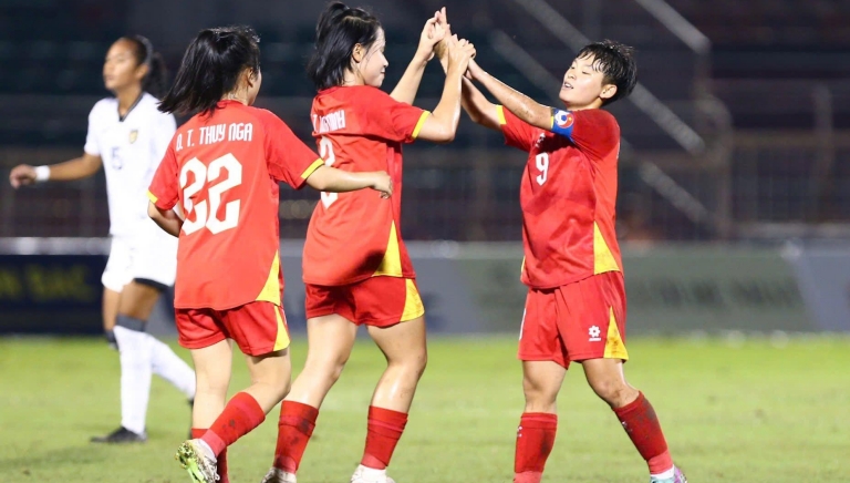 Cầu thủ Việt Nam nói gì sau khi lập siêu phẩm 35m vào lưới Indonesia?
