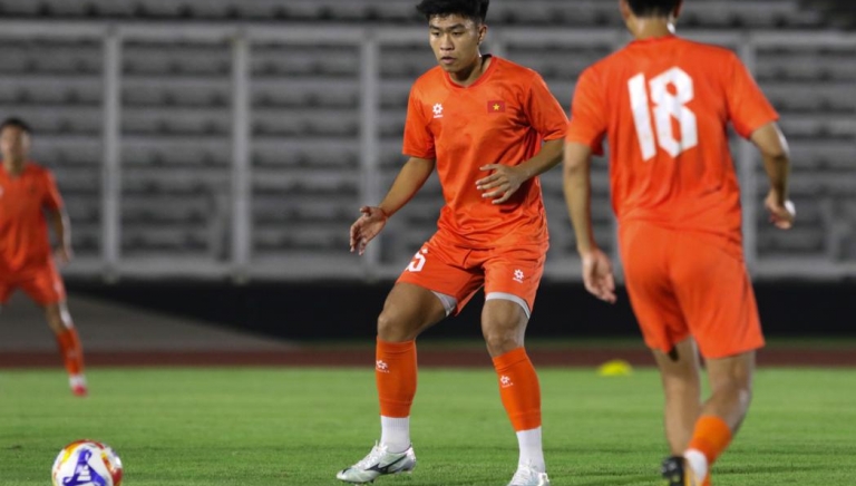 Video: U23 Việt Nam cạnh tranh quyết liệt cho suất đá chính ở giải Đông Nam Á