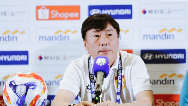 Thua 0-3, HLV U23 Lào thốt lên: 'U23 Việt Nam quá mạnh'
