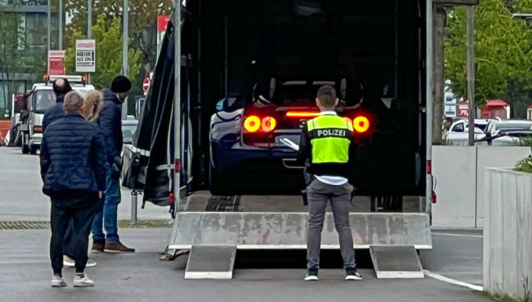 Cảnh sát Đức tịch thu 4 chiếc Bugatti Veyron giá hàng chục triệu USD vì nghi lừa đảo