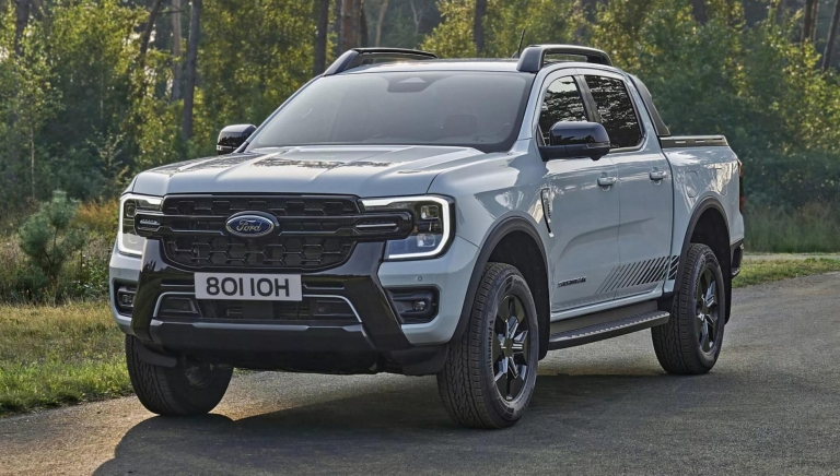 Ford Ranger PHEV trình làng: Động cơ mạnh 275 mã lực, tầm vận hành thuần điện đạt 45 km