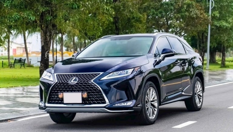 Xe sang Lexus RX 300 2021 bán lại với giá không ngờ sau 3 năm lăn bánh