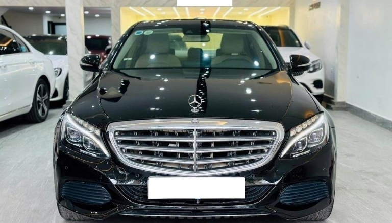 Xe sang Mercedes-Benz C250 2015 khấu hao thế nào sau gần 1 thập kỷ sử dụng?