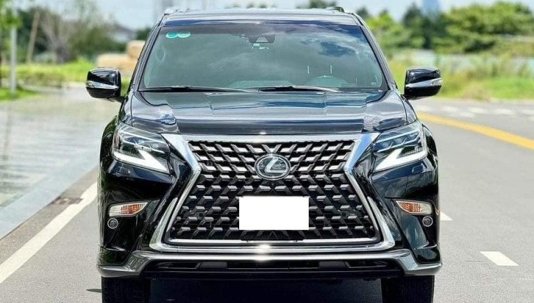 SUV hạng sang Lexus GX 460 2020 nhập Mỹ bán lại với giá khó tin sau 4 năm lăn bánh