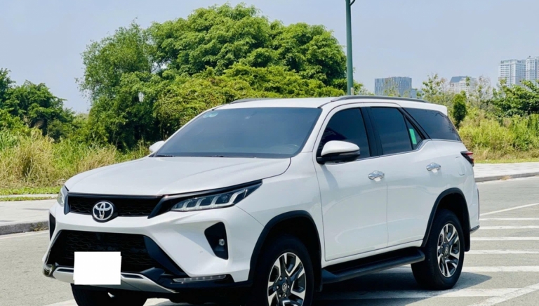 Bất ngờ mức khấu hao của Toyota Fortuner Legender 2020 sau 4 năm lăn bánh