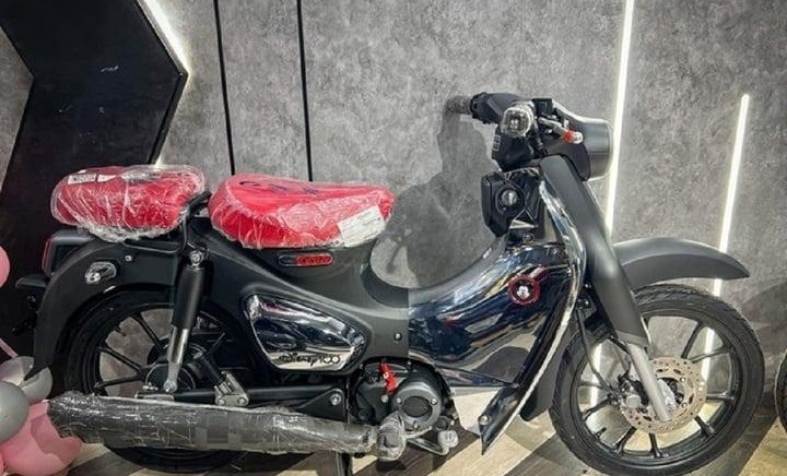 Honda Super Cub phiên bản Disney rao bán tại Việt Nam với giá hơn 200 triệu đồng