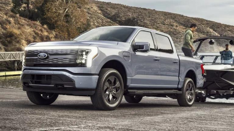 Ford triệu hồi gần 12.000 xe F-150 Lightning do nguy cơ gây tai nạn