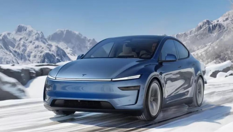 SUV điện Tesla Model Y Juniper ra mắt thị trường hàng xóm, chạy tối đa 719 km/sạc