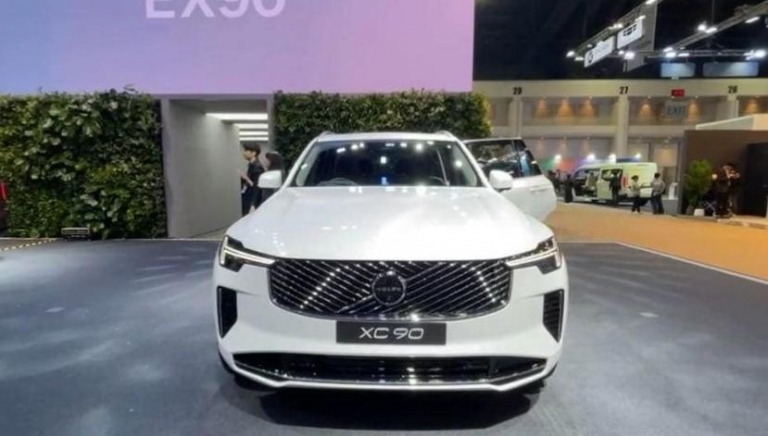 Mục sở thị Volvo XC90 2025 tại Đông Nam Á: Động cơ hybrid, chạy 70 km không cần xăng