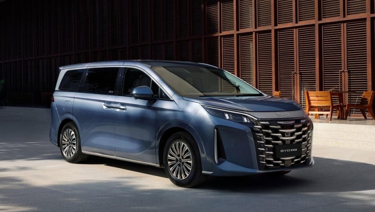 Đại lý báo MPV hybrid BYD M9 về Việt Nam cuối năm nay, phạm vi hoạt động gần 1.000 km