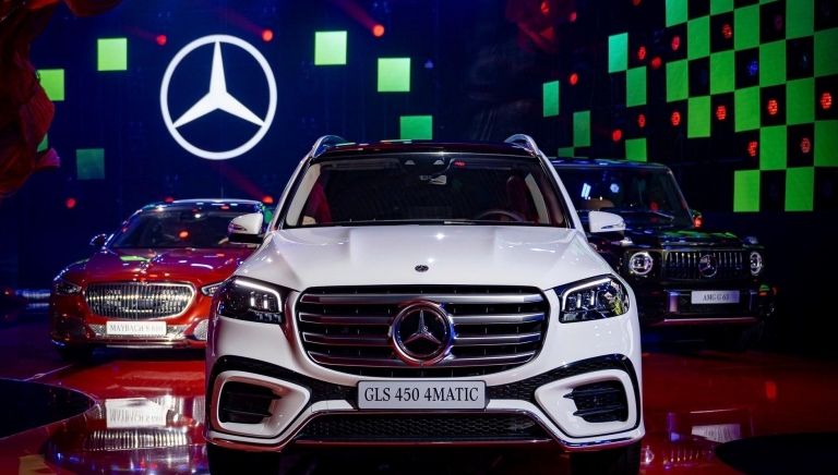 Mercedes-Benz GLS 450 2025 cập bến Việt Nam: Nâng cấp công nghệ, giá 5,689 tỷ đồng đấu BMW X7