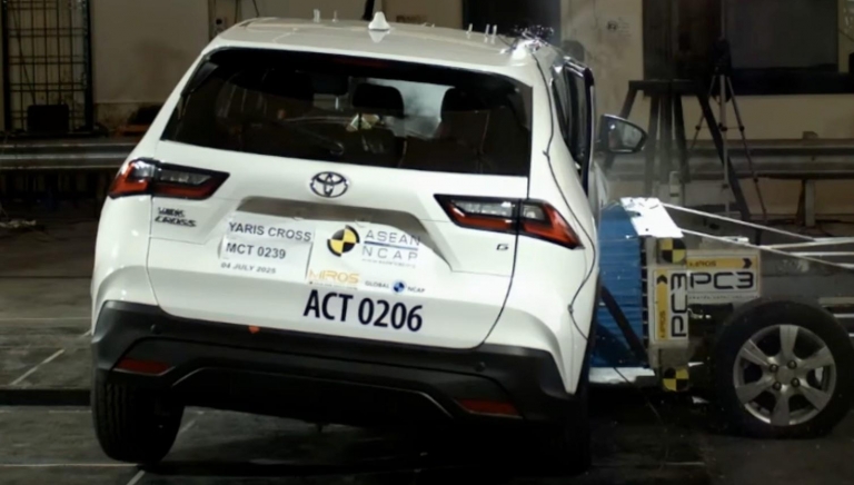 Bị chê vỏ 'mỏng', Toyota Yaris Cross vẫn đạt 5 sao an toàn ASEAN NCAP