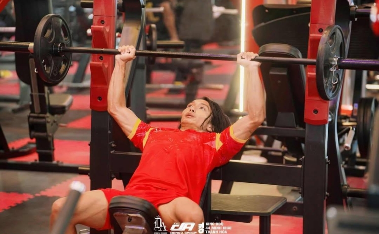 Thêm 1 tiền vệ Việt kiều Pháp về Việt Nam thi đấu