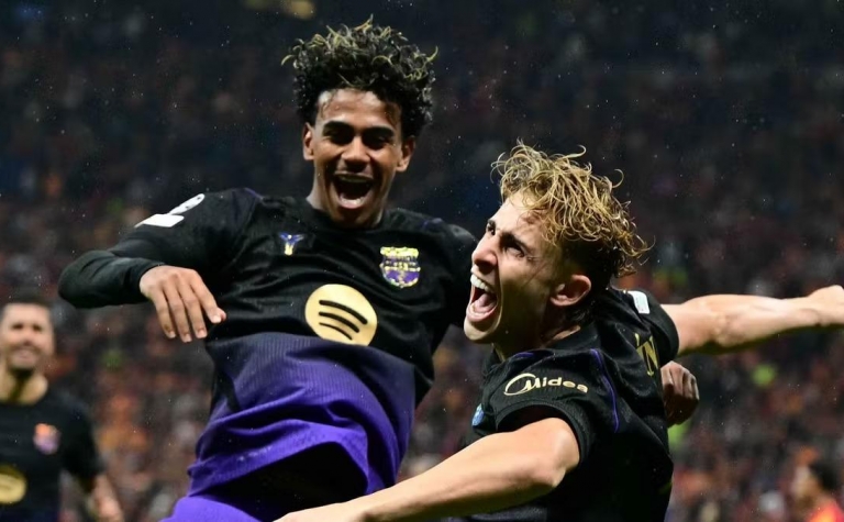 Yamal bùng nổ, Barca ngược dòng hủy diệt Galatasaray