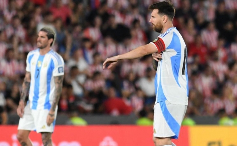 Messi 'tịt ngòi', Argentina thất thủ trước Paraguay sau 8 năm