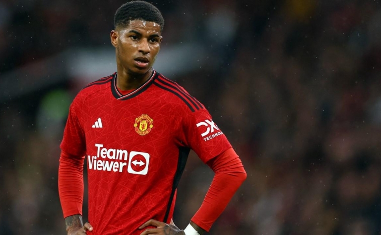 Rashford trả giá đắt khi cố rời Man Utd