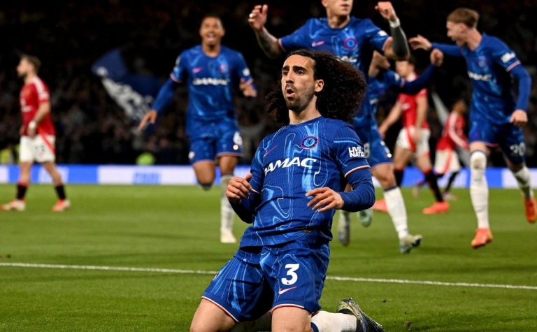Trực tiếp Chelsea 1-0 MU: Quỷ đỏ tìm bàn gỡ