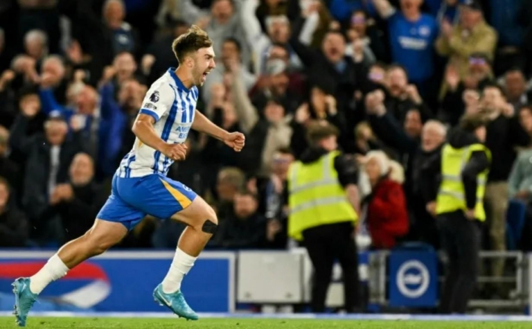 Bị Brighton 'đánh úp' phút cuối, Liverpool mất điểm ba trận liên tiếp sau chức vô địch