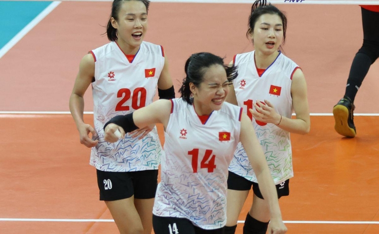 Trực tiếp bóng chuyền nữ Việt Nam 1-0 Úc: Thế trận áp đảo