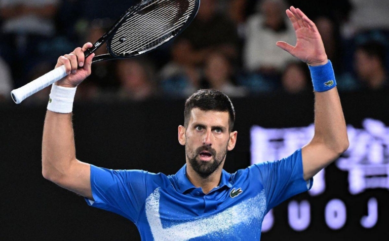 Đả bại Alcaraz, Djokovic lọt bán kết Australian Open 2025