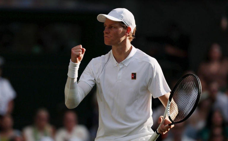 Hạ bệ Alcaraz, Sinner lần đầu đăng quang Wimbledon