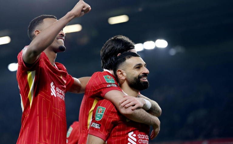 Trực tiếp Liverpool 2-0 Tottenham: Salah tỏa sáng