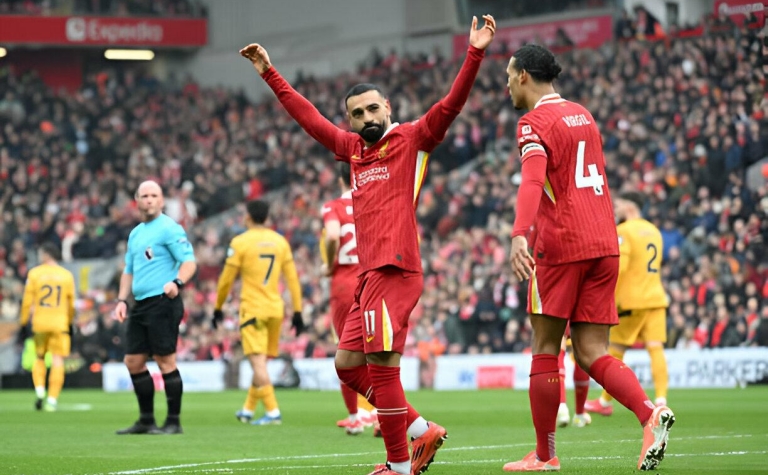 Salah tỏa sáng, Liverpool xây chắc ngôi đầu Ngoại hạng Anh