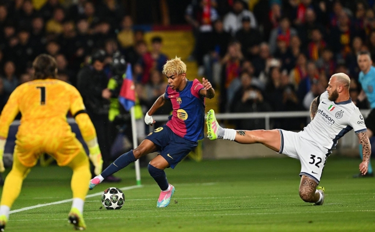 Barca cùng Inter rượt đuổi nghẹt thở trong trận cầu 6 bàn