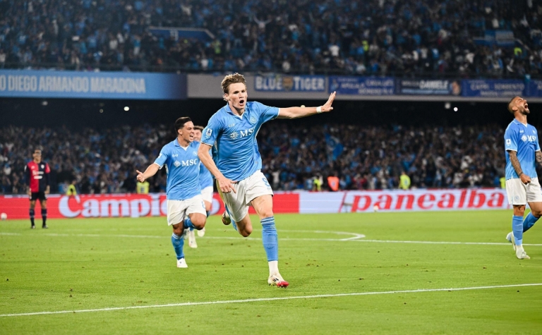 Vượt qua Inter, Napoli lên ngôi vô địch Serie A lần thứ 4