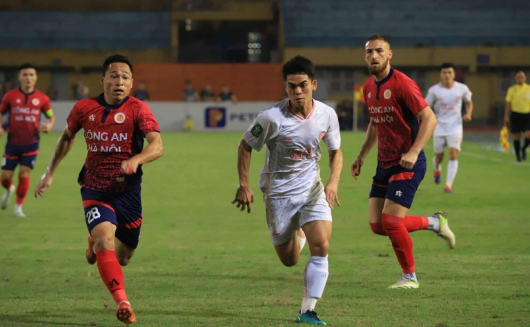 Trực tiếp CAHN 1-0 Viettel: Quang Hải tỏa sáng