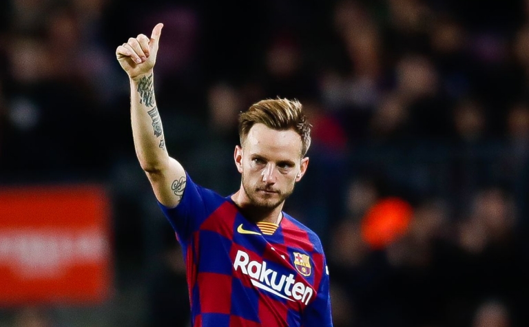 CHÍNH THỨC: Ivan Rakitic giải nghệ